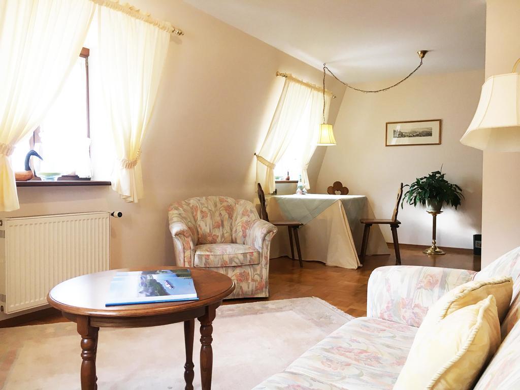 Hotel Krone Laudenbach  Extérieur photo