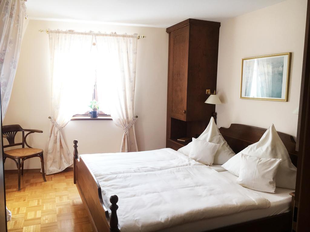 Hotel Krone Laudenbach  Extérieur photo