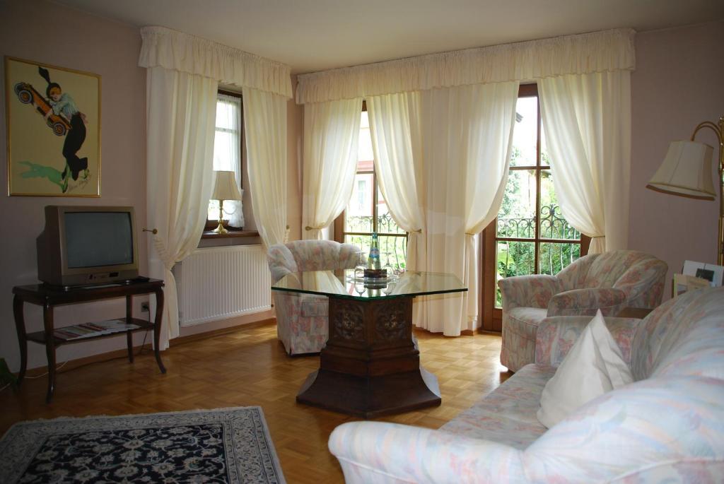 Hotel Krone Laudenbach  Chambre photo